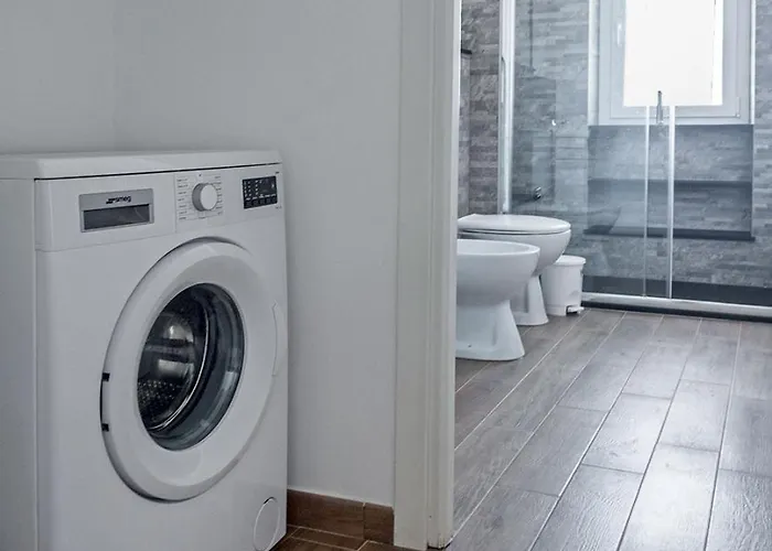 Host - Finestra Sul Mare * Janov